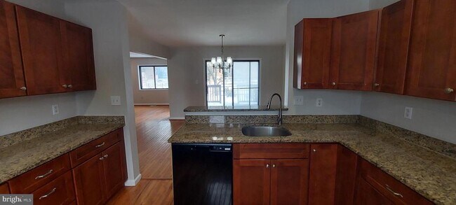 Building Photo - 9505 Fern Hollow Way