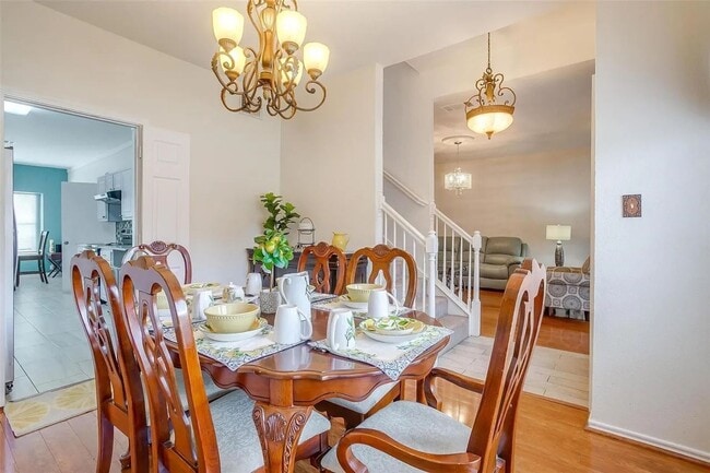 Building Photo - Spacious Home in the Heart of Lewisville – Prime Location Near Parks, Shopping & Dining!