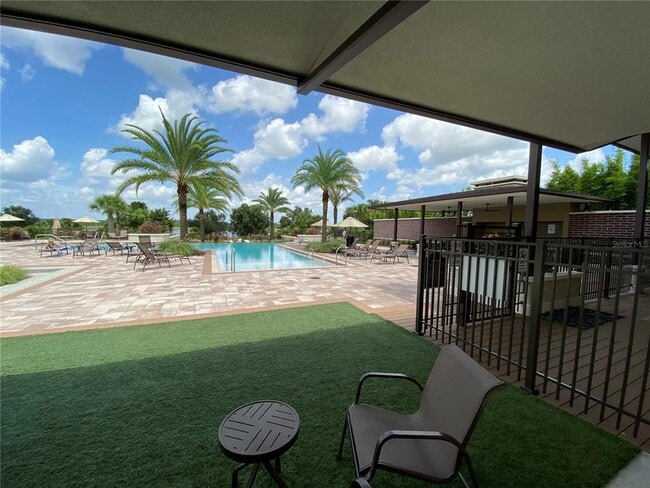 Building Photo - 8019 Glenlloyd Ave