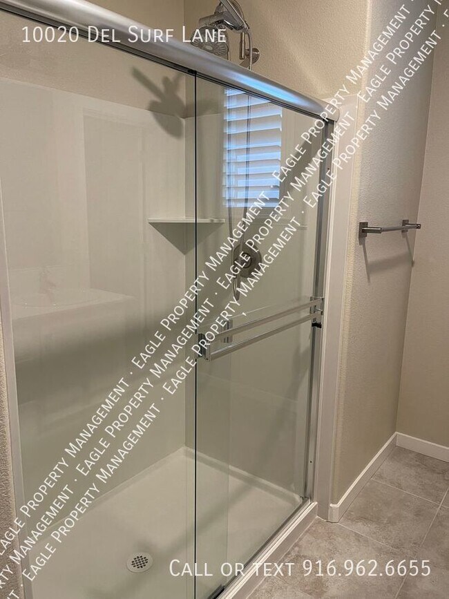 Building Photo - 2/2 Condo close to new casino  in Elk Grove