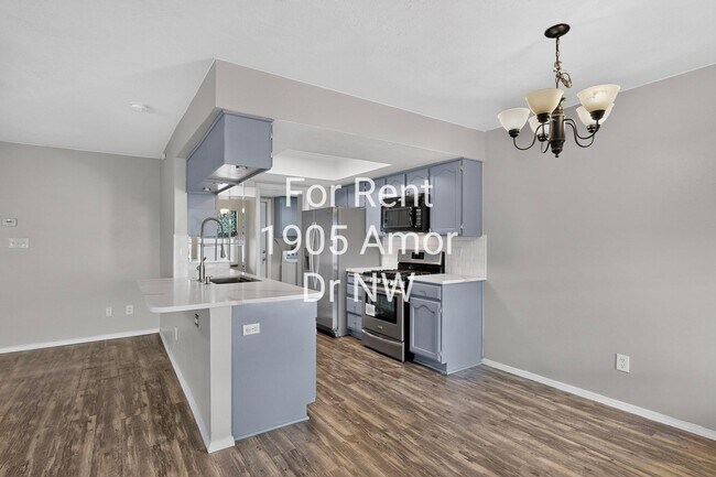 Building Photo - 1905 Amor Dr NW