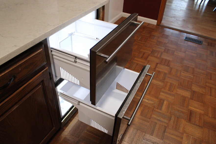 Cabinet Refrigerator - 2115 Pineshore Ct