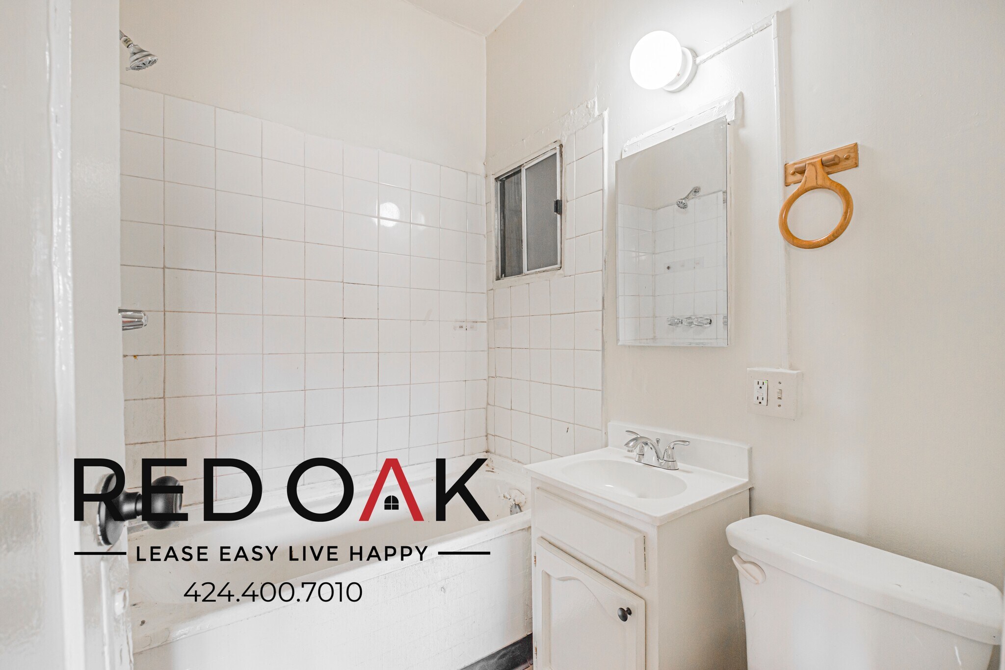 Building Photo - 443 S Catalina St