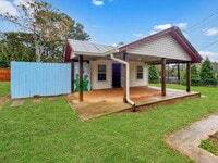 Building Photo - Two Bedroom Home for Rent in Central Gainesville Location
