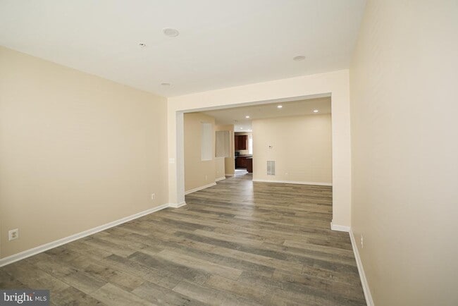 Building Photo - 42309 San Juan Terrace