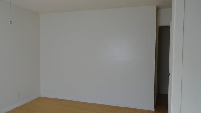 Building Photo - 4417 Newhaven Dr