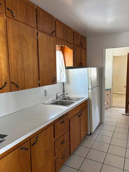 Building Photo - 1317 S 400 E