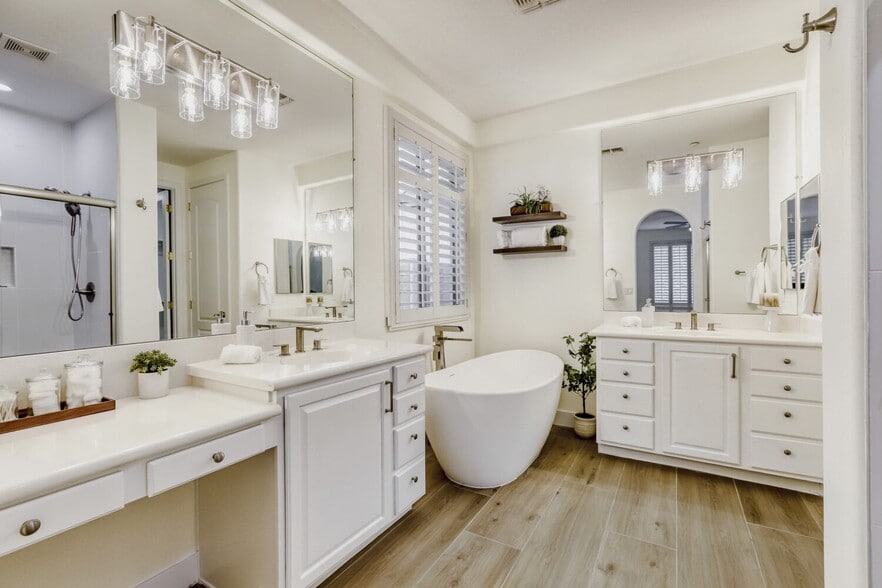 Building Photo - 16844 N 98th Pl