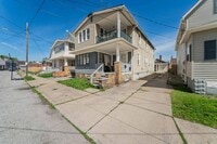 Building Photo - 3402 Roehl Ave