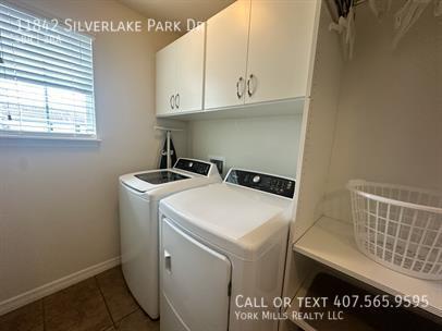 Building Photo - 11842 Silverlake Park Dr