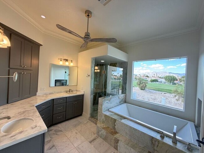 Building Photo - To schedule a viewing, call Wally Fellman at 702-493-9787