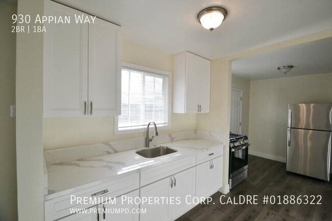 Building Photo - 930 Appian Way
