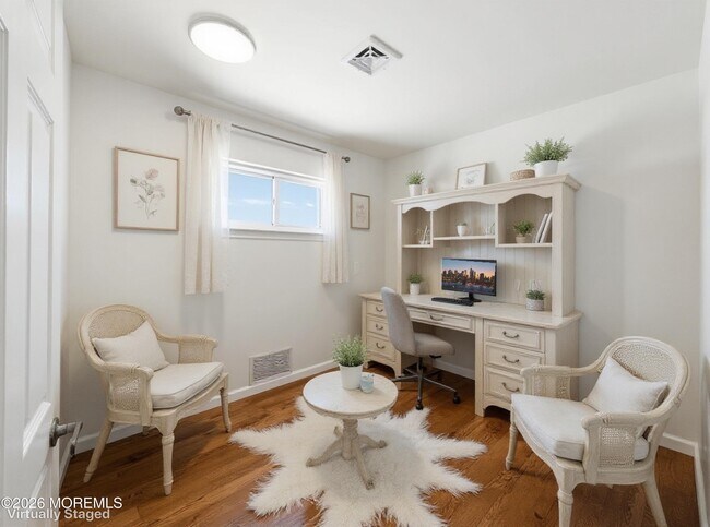 Building Photo - 1813 Capstan Dr