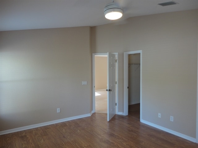 Building Photo - 11505 Crestlake Village Dr