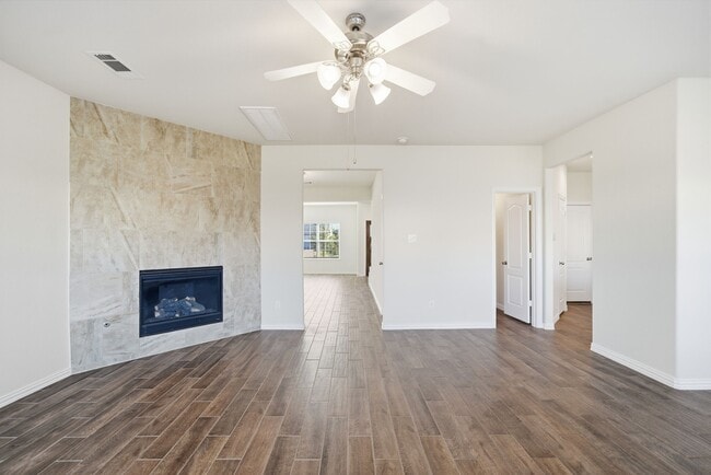 Building Photo - 32942 Silver Mdw Wy