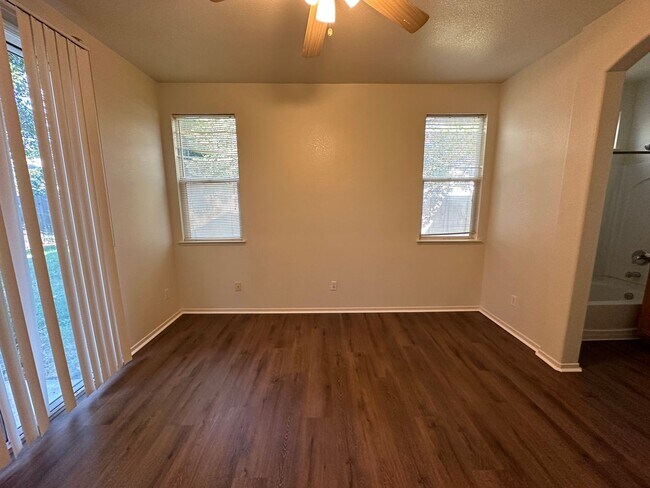 Building Photo - 3090 Lanai Ct