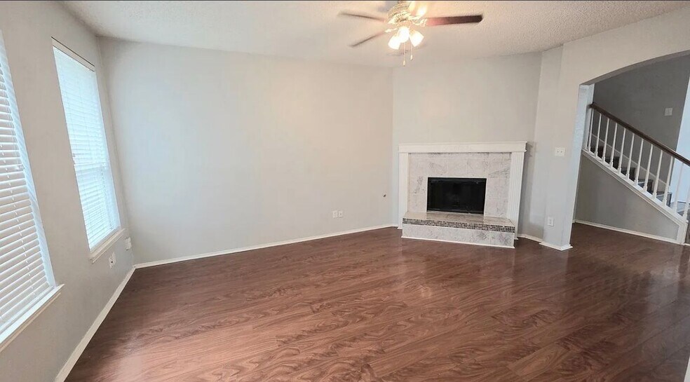 Building Photo - 12783 Honey Locust Cir
