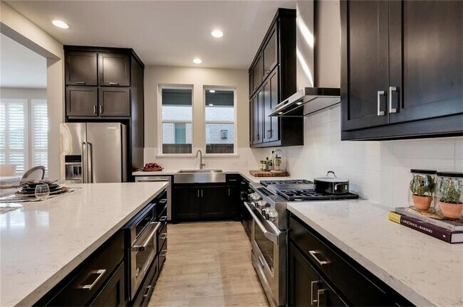 Building Photo - 8043 Sunflower Ln