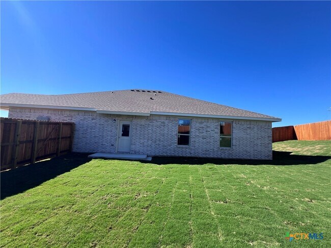 Building Photo - 111 Levi Ct