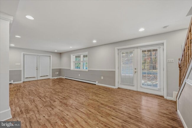 Building Photo - 2289 Potomac Rd