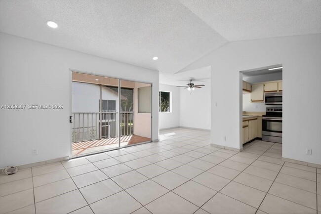 Building Photo - 13856 SW 93rd Ln