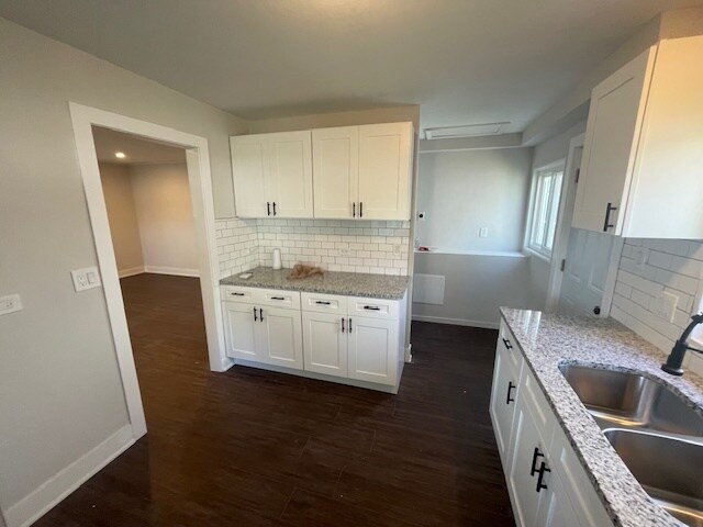 Building Photo - 17118 Lorenz Ave