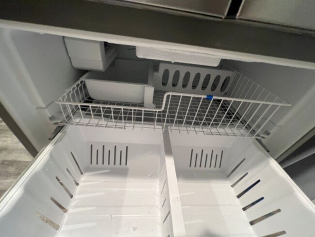 Building Photo - 283 Grand Ave