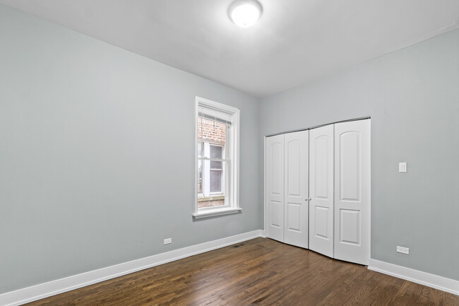 Building Photo - 4342 W Maypole Ave
