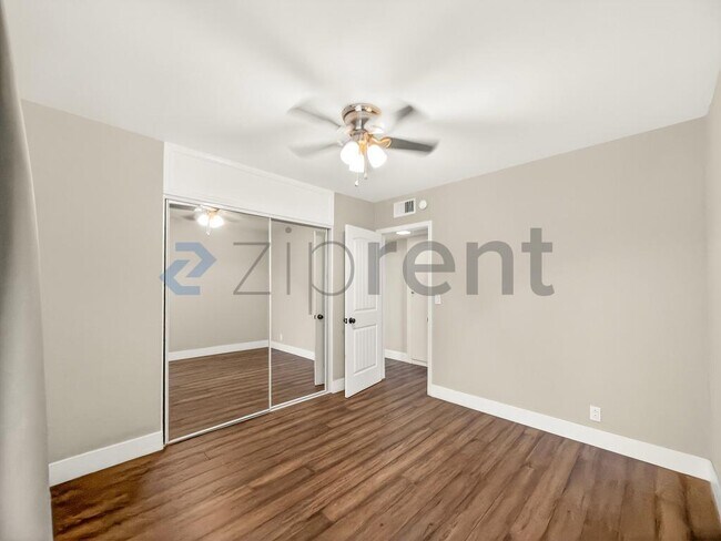 Building Photo - 8162 Havasu Cir