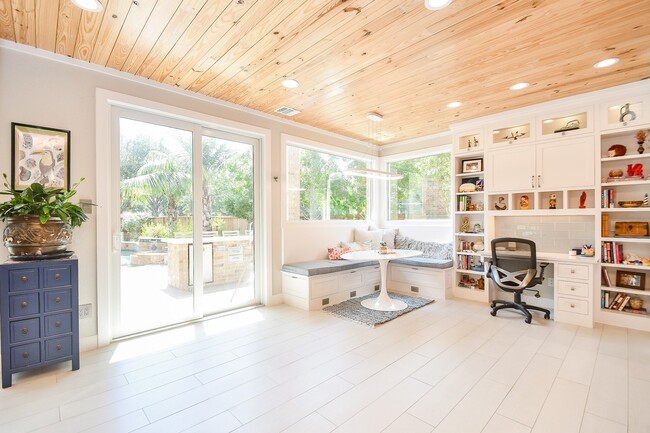 Building Photo - 7106 Habersham Ave