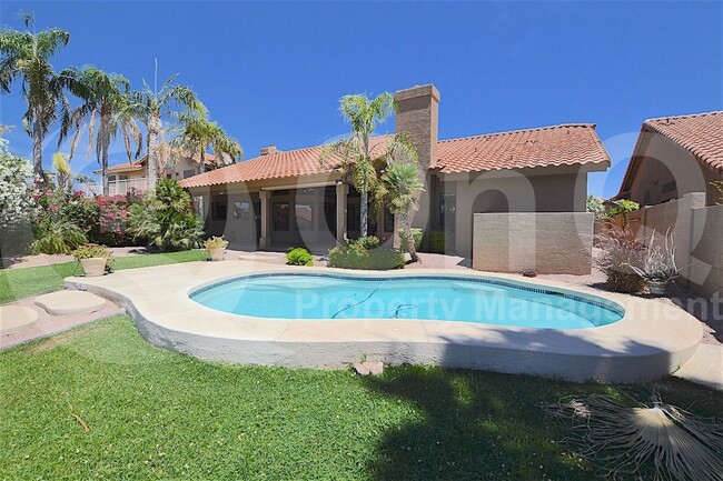 Building Photo - 510 S Lagoon Dr
