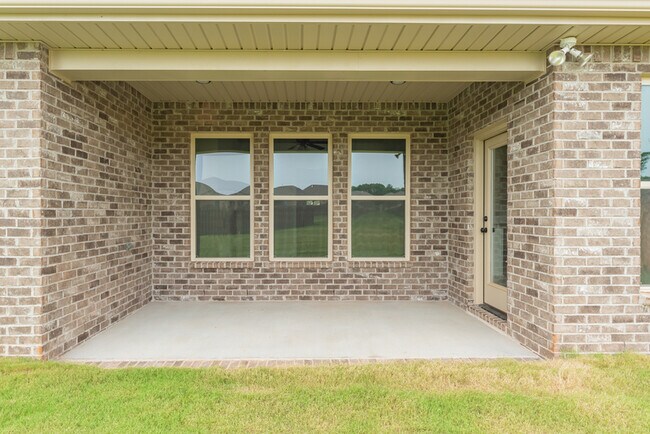 Building Photo - 162 Bowdock Dr.