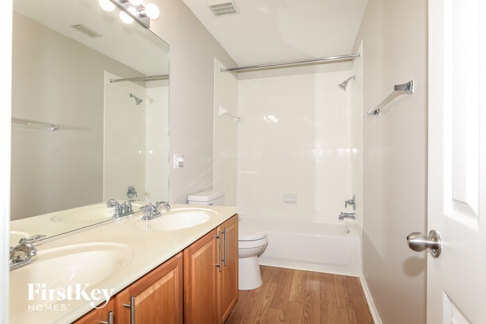 Building Photo - 6723 Dawn Star Dr