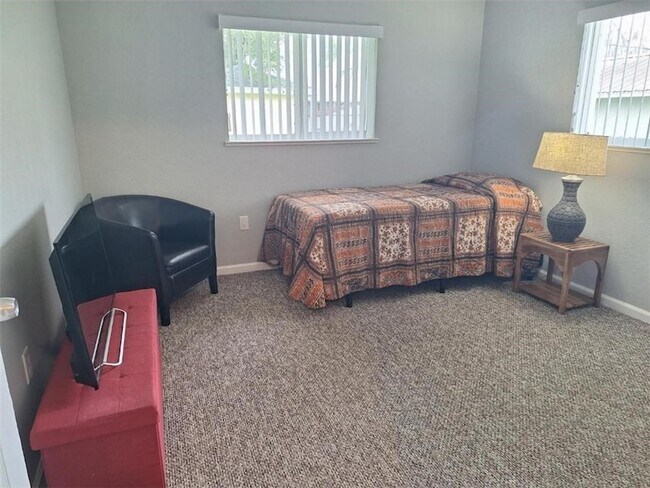 Building Photo - 246 S Wimbrow Dr