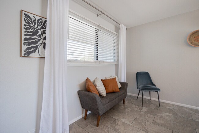 Building Photo - 3931 N 86th St