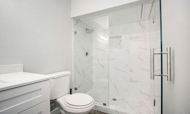 Building Photo - 17407 Autumn Trails Ln