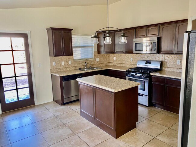 Building Photo - 7105 Falling Leaf Cir