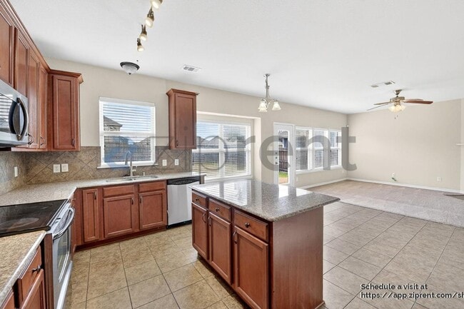 Building Photo - 12304 Coral Dr