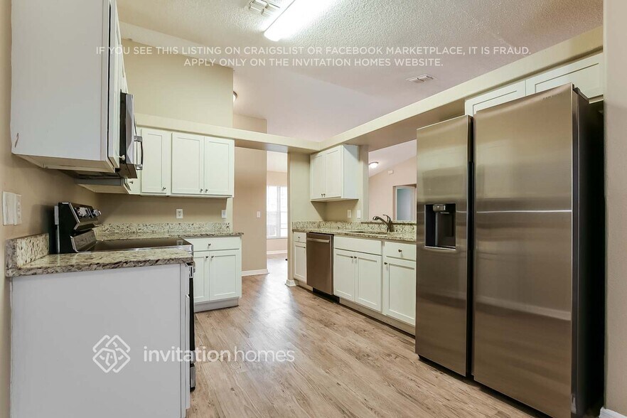 Building Photo - 2903 Roxbury Ct