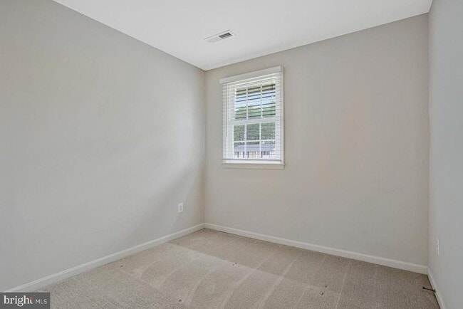 Building Photo - 1420 Knight Ave