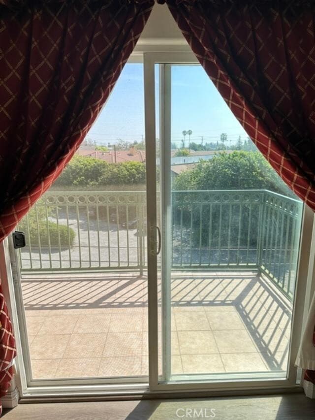 Building Photo - 120 de Anza St