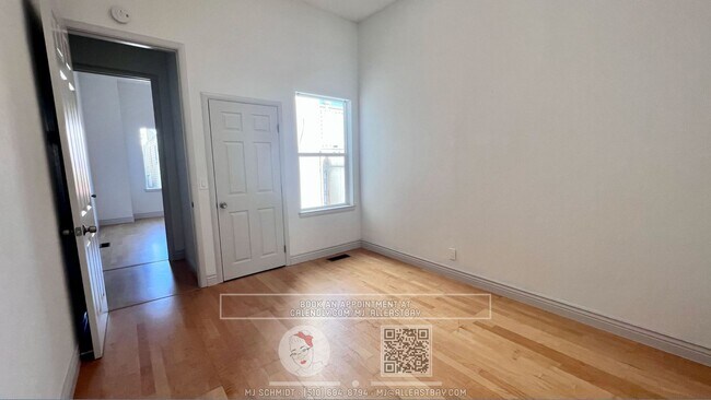 Building Photo - Spacious 2 bedroom with large storage room...
