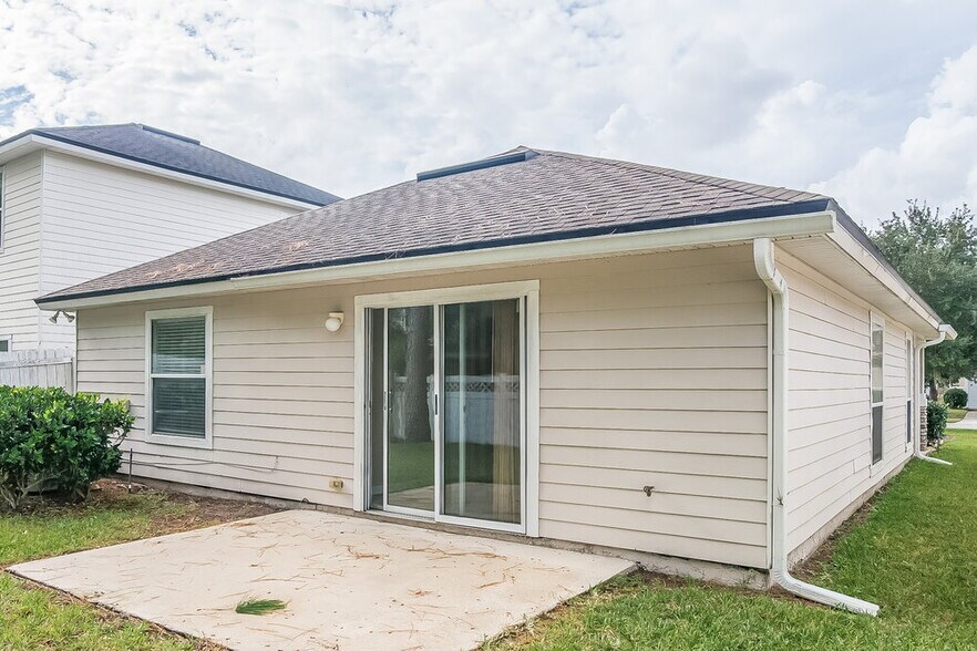 Building Photo - 3954 Pebble Brooke Circle South