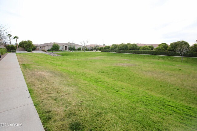 Building Photo - 3306 E Jaeger Cir