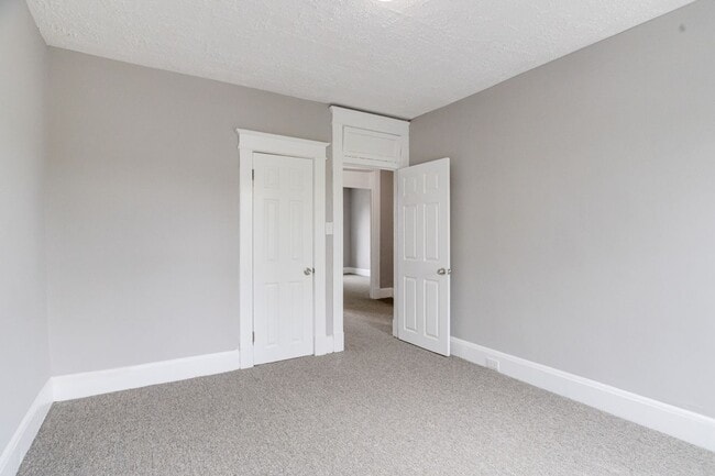 Building Photo - 2908 Oakley Ave