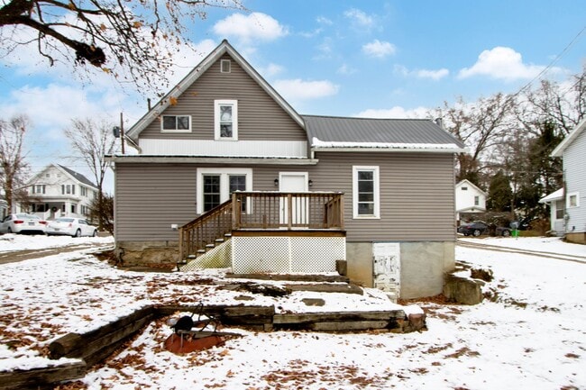 Building Photo - Two bedroom, single-family home