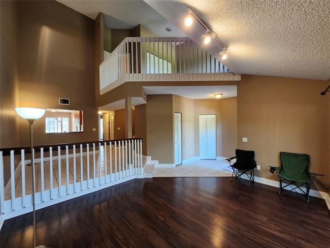 Building Photo - 4192 SW 87th Terrace