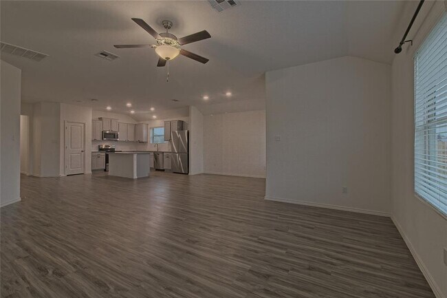 Building Photo - 108 Pumpkin Dr