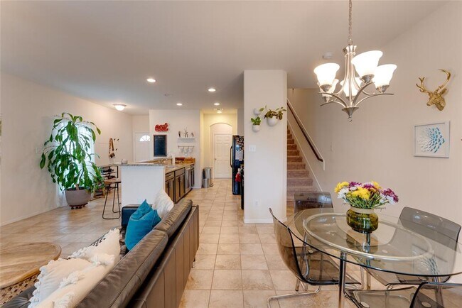 Building Photo - 6047 Wesley Manor Ct