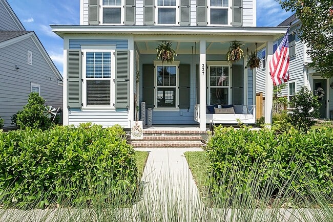 Building Photo - 337 Watergrass St